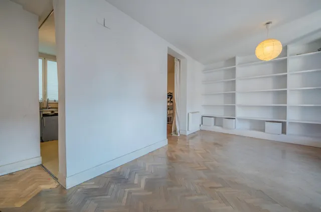 Piso  Ideal Para Reformar  Calle San Lorenzo — 32