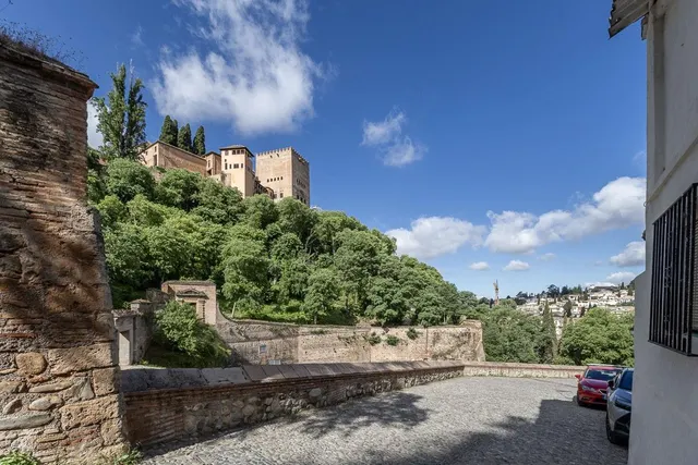 PRECIOSA CASA CON VISTAS A LA ALHAMBRA — 45