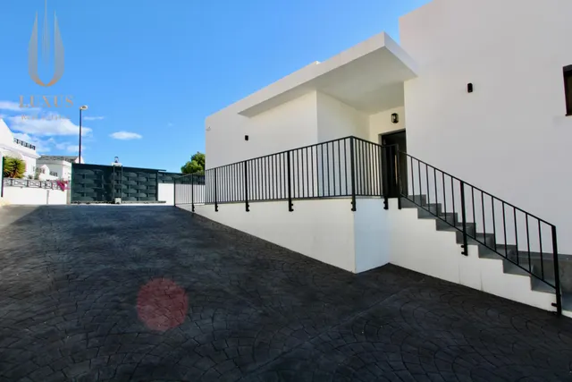 Villa en una sola planta con privacidad y bonitas vistas — 35