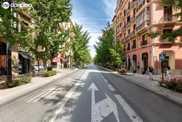 Vivienda de 170 m2 con 5 dormitorios en Gran Vía – Amplia y con gran potencial — 22