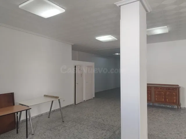 Local comercial 185m² en venta - Carpio (El) - foto 3
