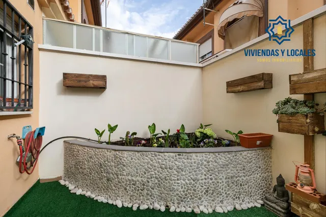 ¡Tu nuevo hogar te espera en Churriana de la Vega! Casa adosada con patio, garaje y futura parada de metro a pocos pasos. — 30