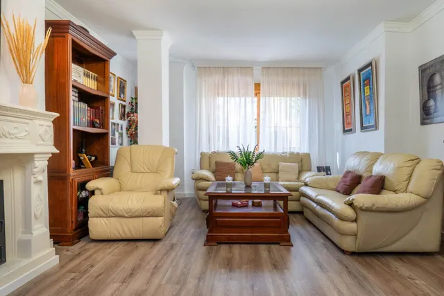 Chalet con piscina y jardín a solo 10 minutos de Granada — 28