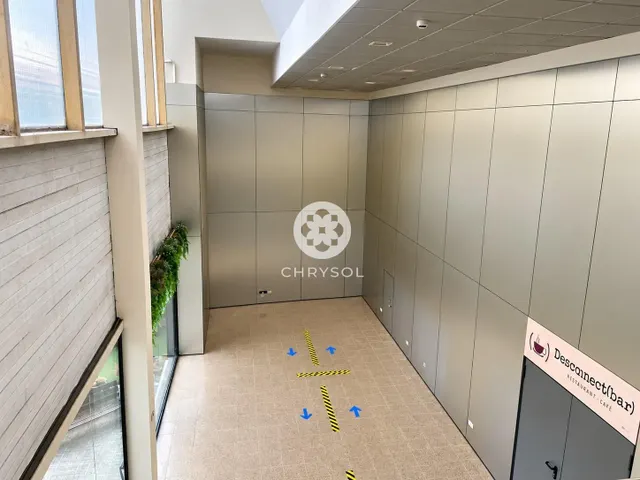 Exclusiva nave industrial tipo c con edificio corporativo junto a zona franca y fira de Barcelona. — 20