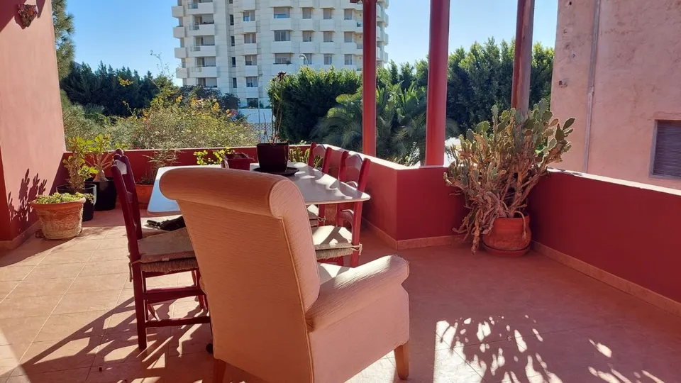 casa, restaurante y parcela en venta en la zona de santo domingo