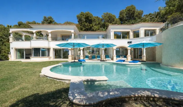 Villa de lujo extraordinaria en primera línea de mar con vis - foto 2