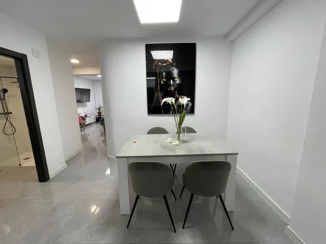 Estupendo apartamento totalmente reformado a unos pasos de la playa — 11