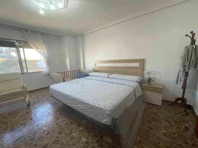 Amplio apartamento de 4 dormitorios con patio privado y solárium en Rojales — 12