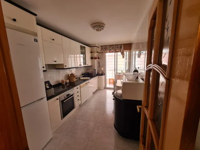 SE VENDE  PISO AMUEBLADO, 132 M2 EN LA BAÑEZA, 3 HAB., 2 BAÑOS, TERRAZA, ASCENSOR., — 8