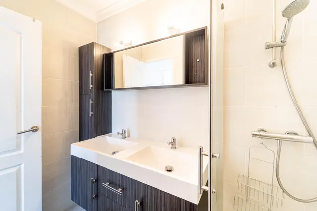 Apartamento renovado de 3 dormitorios con amplia terraza en Puerto Rico — 20