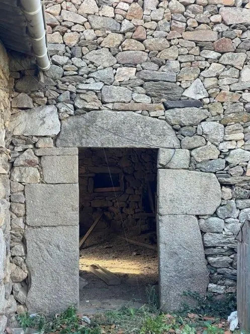 CASA SEÑORIAL DE 1807 CON FINCA DE 6.500M2. PERFECTA CASA RURAL — 17
