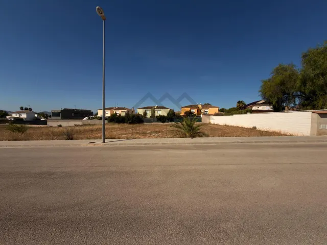 PARCELA URBANA DE 696 m2 EN MONTE COLORADO — CREA EL CHALET QUE IMAGINAS — 18