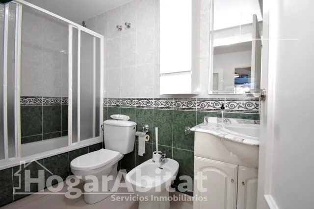 Confort y luminosidad en este piso exterior con garaje y ascensor — 22