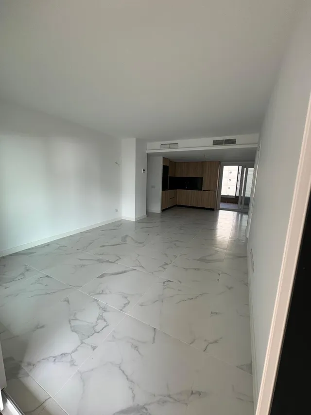 Apartamento de lujo en primera línea de mar con 3 dormitorios, 2 terrazas y parking incluido — 9