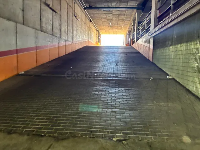 PLAZAS DE GARAJE EN EDIFICIO PLAZARTE (MURCIA) - foto 3