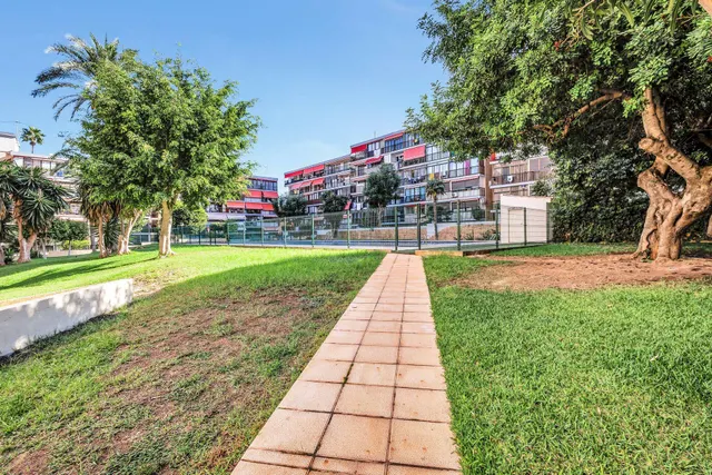 Apartamento de 1 dormitorio en Benidorm — 16