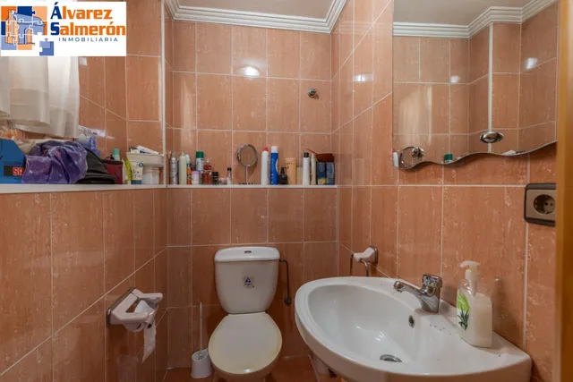 Casa independiente a 5 minutos de Granada en buen estado para entrar a vivir — 9