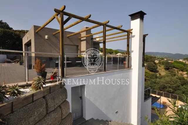 Casa en venta en Sant Cebria de Vallalta. Urb. Vistamar — 28