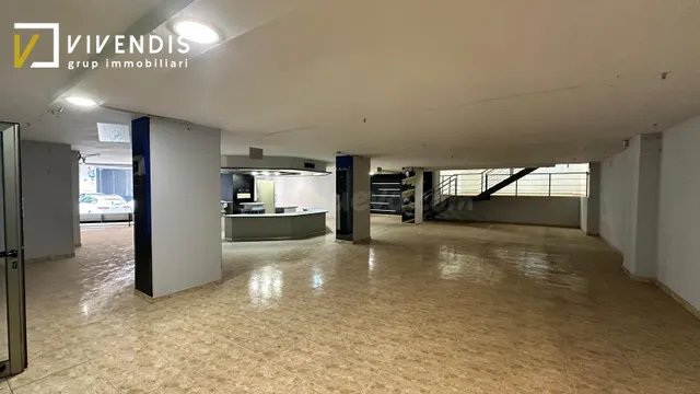 LOCAL COMERCIAL EN VENTA Y ALQUILER EN LLEIDA ZONA PARDINYES - foto 3