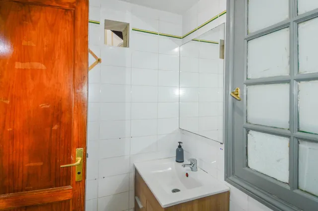 Dúplex con 3 dormitorios y vistas al mar en Loma Dos: Proyecto con alto potencial de reforma — 30