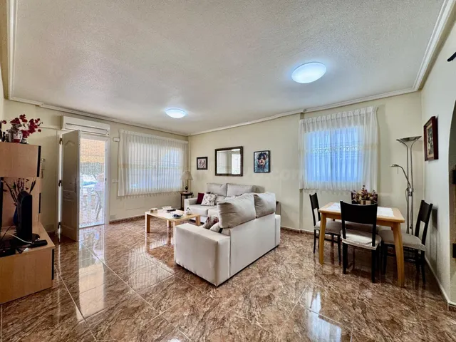 "Tu Duplex Ideal en Zona Residencial: 3 Dormitorios y 2 Baño - foto 3