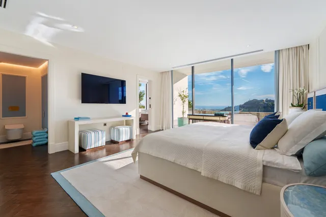 Chalet 5 habitaciones 715m² en venta - La pobla de Vallbona — 28