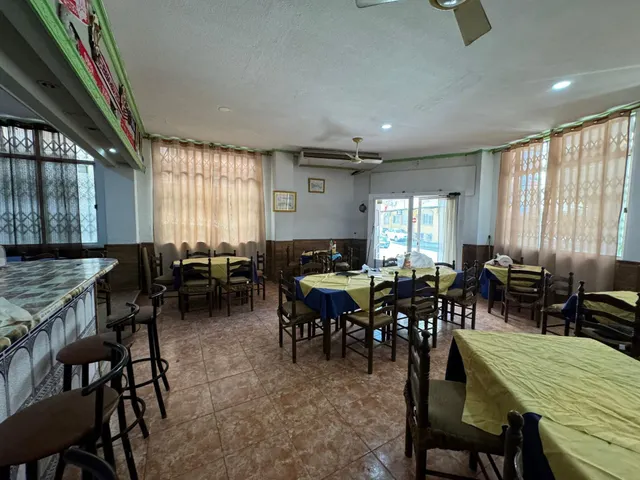 Local comercial 118m² en venta - Estacion de autobuses — 11