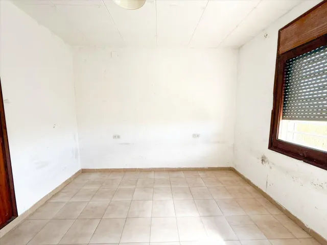 PLANTA BAJA 146 M2, AVINGUDA EMPORDÀ, SANT PERE PESCADOR - foto 5