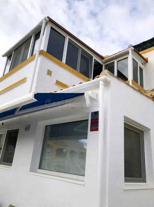 ✨ Elegante chalet pareado de 4 dormitorios con solárium y zo - foto 2