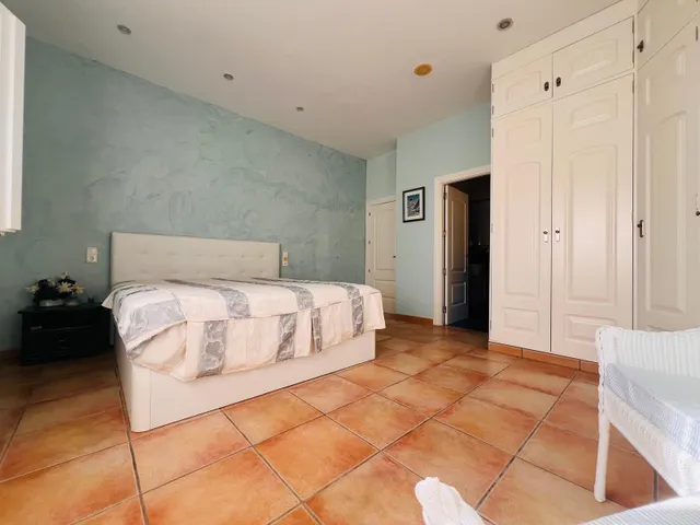 Chalet con piscina privada y vistas al mar en zona ermita – Vinaròs — 36