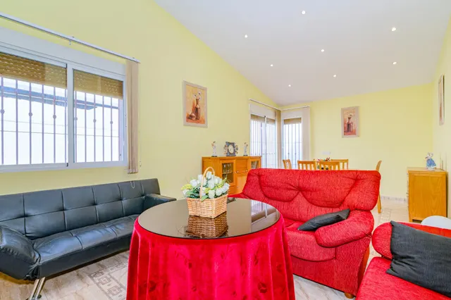 ¡Espectacular Chalet en Tocon, Illora con piscina privada! — 9