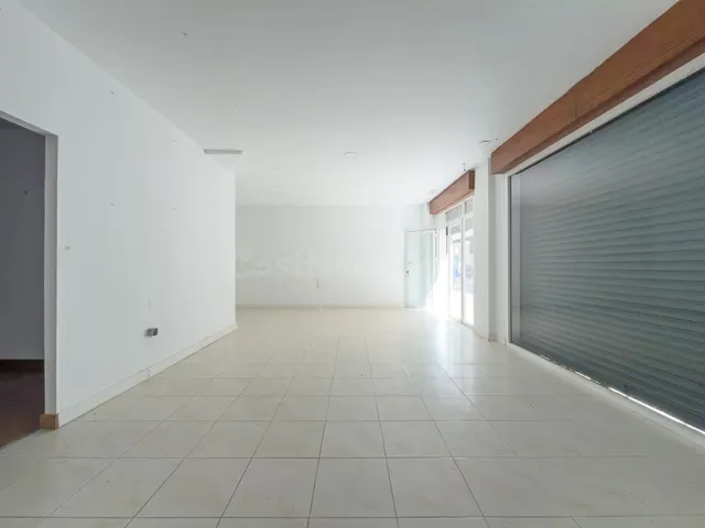 Local comercial junto a San Lázaro y Caleta — 5