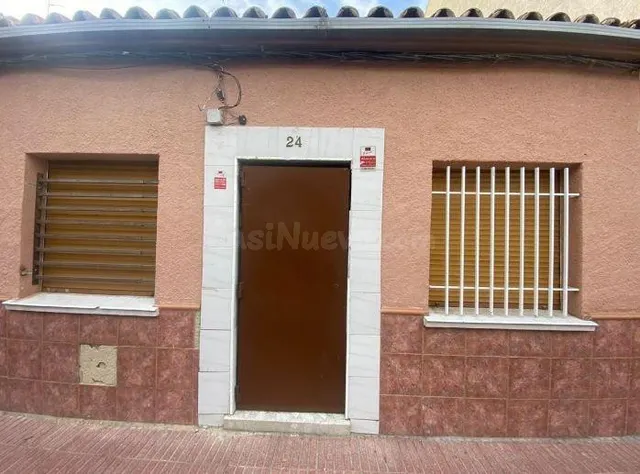 SE VENDE suelo urbano OKUPA en C Ciempozuelos 24 de Getafe - foto 2