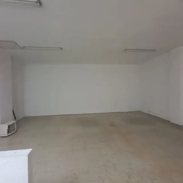 SE ALQUILA BAJO CON ENTREPLANTA EN GARABOLOS!!! — 13