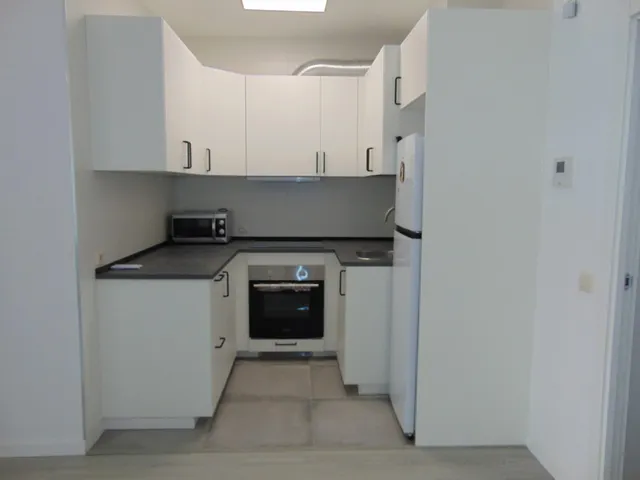 Apartamento en alquiler calle clara del rey prosperidad — 12