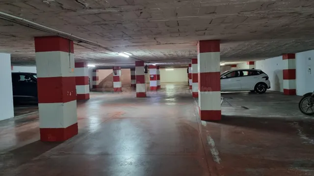 PLAZAS DE GARAJE EN AVENIDA DE LA AURORA – MÁLAGA — 4