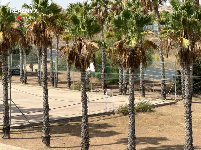 La Veleta! Acogedor apartamento exterior , con amplia terraza y vistas laterales al mar ubicación en urbanización exclusiva con piscina a 150 metros del mar — 31