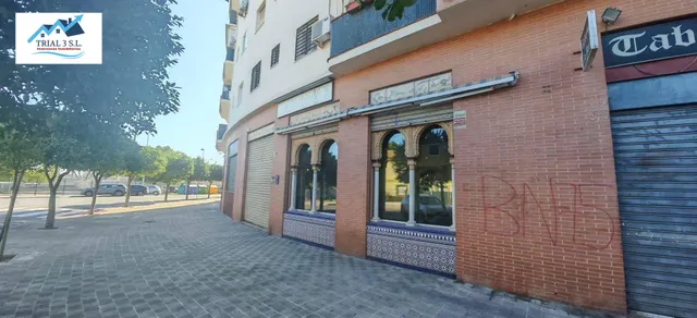 Venta local comercial en Montequinto (Dos Hermanas) - foto 2