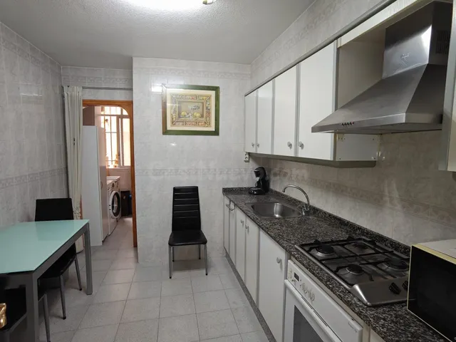 Vivienda amplia con ascensor - foto 3