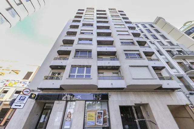 Local comercial 296m² en venta - Alzira - foto 2