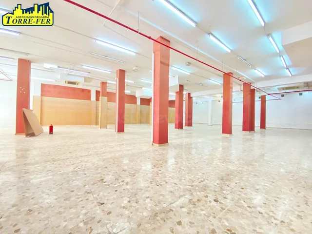 GRAN LOCAL COMERCIAL EN NUEVA ANDALUCIA - foto 3
