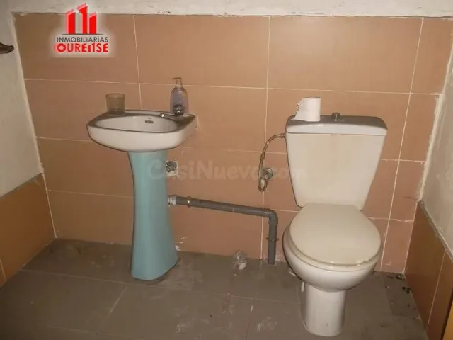 LOCAL COMERCIAL SEMIACONDICIONADO AL LADO DEL JARDÍN DEL POS - foto 4