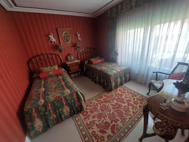CHALET EN RUISEÑORES. — 23
