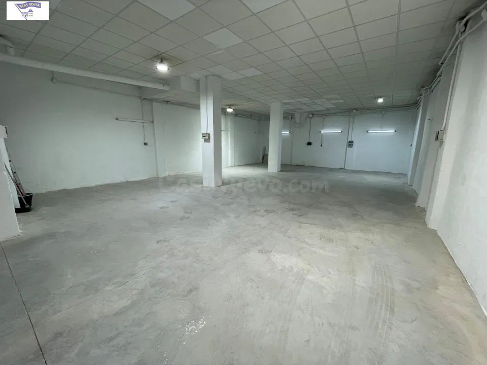 Local Comercial en Venta con Vado en El Pilar