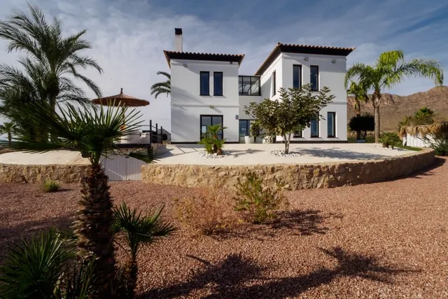 Villa 3 habitaciones 289m² en venta - Costa de almeria — 41