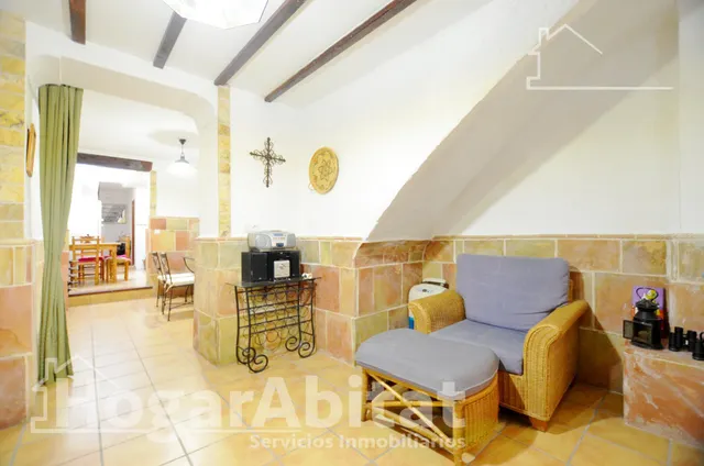 AMPLIA CASA  REFORMADA ESQUNERA CON TERRAZA Y BARBACOA — 43