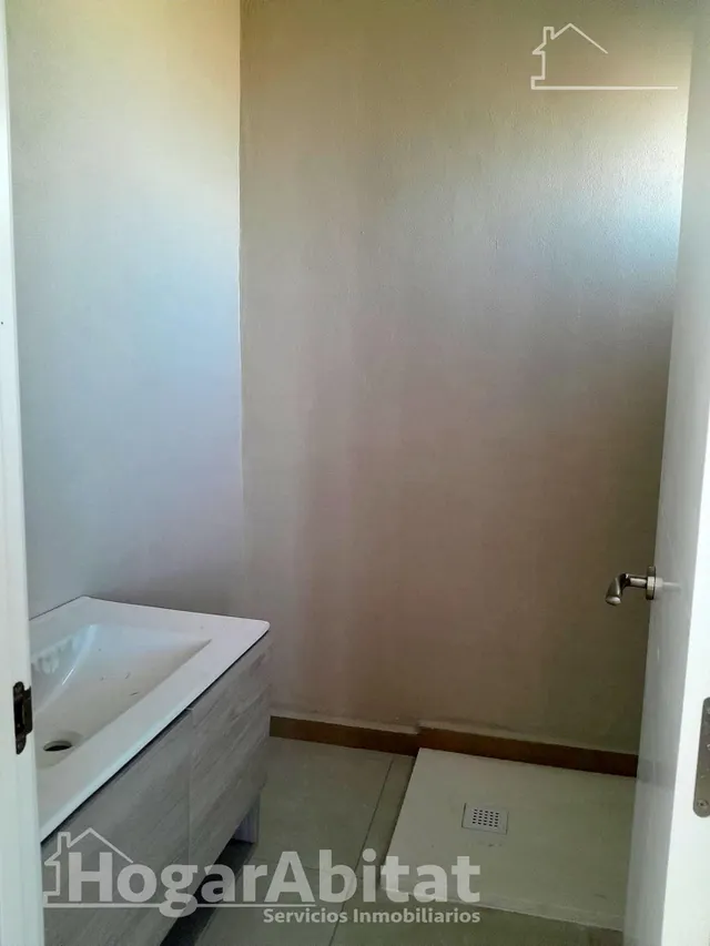 CHALET SEMINUEVO Y REFORMADO CON GARAJE Y TERRAZA — 12