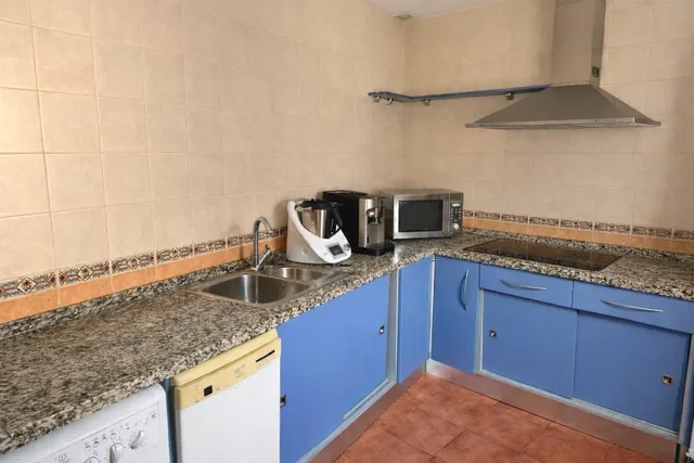 Piso con parte abuhardillado  de 2 dormitorios en pleno centro de Málaga. — 4