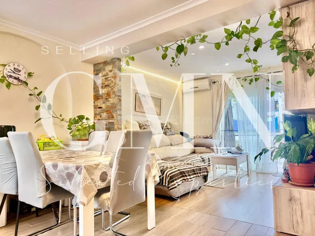 Piso 3 habitaciones 81m² en venta - Casco Antiguo — 2