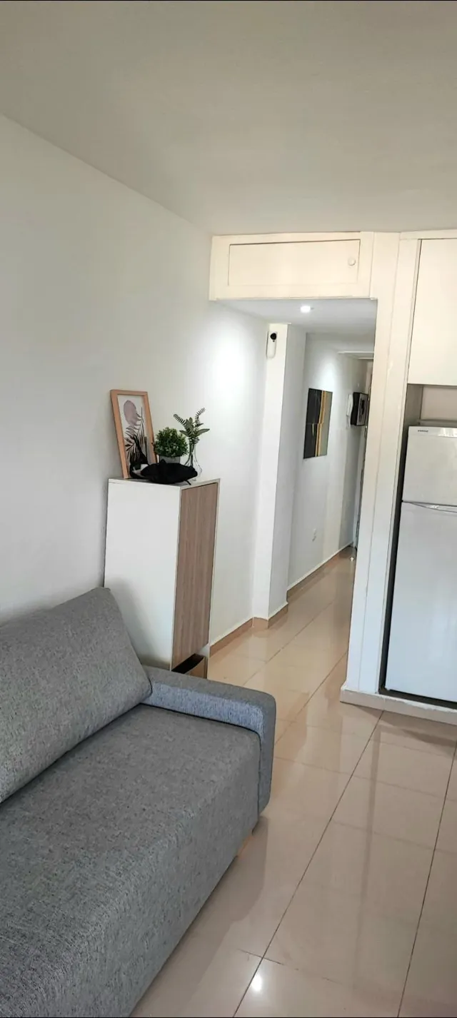 *OPORTUNIDAD DE INVERSIÓN EN TORREQUEBRADA: ESTUDIO CON VISTAS Y PISCINA — 5
